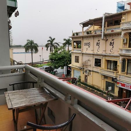 Sovanphum Guesthouse And Restaurant Phnom Penh Esterno foto