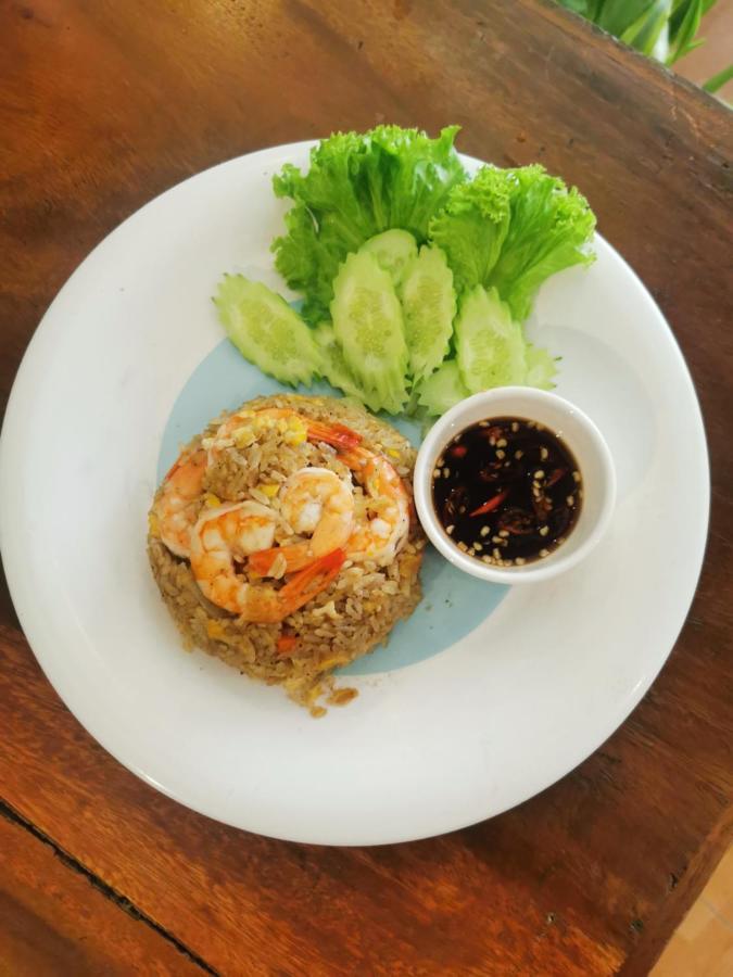 Sovanphum Guesthouse And Restaurant Phnom Penh Esterno foto