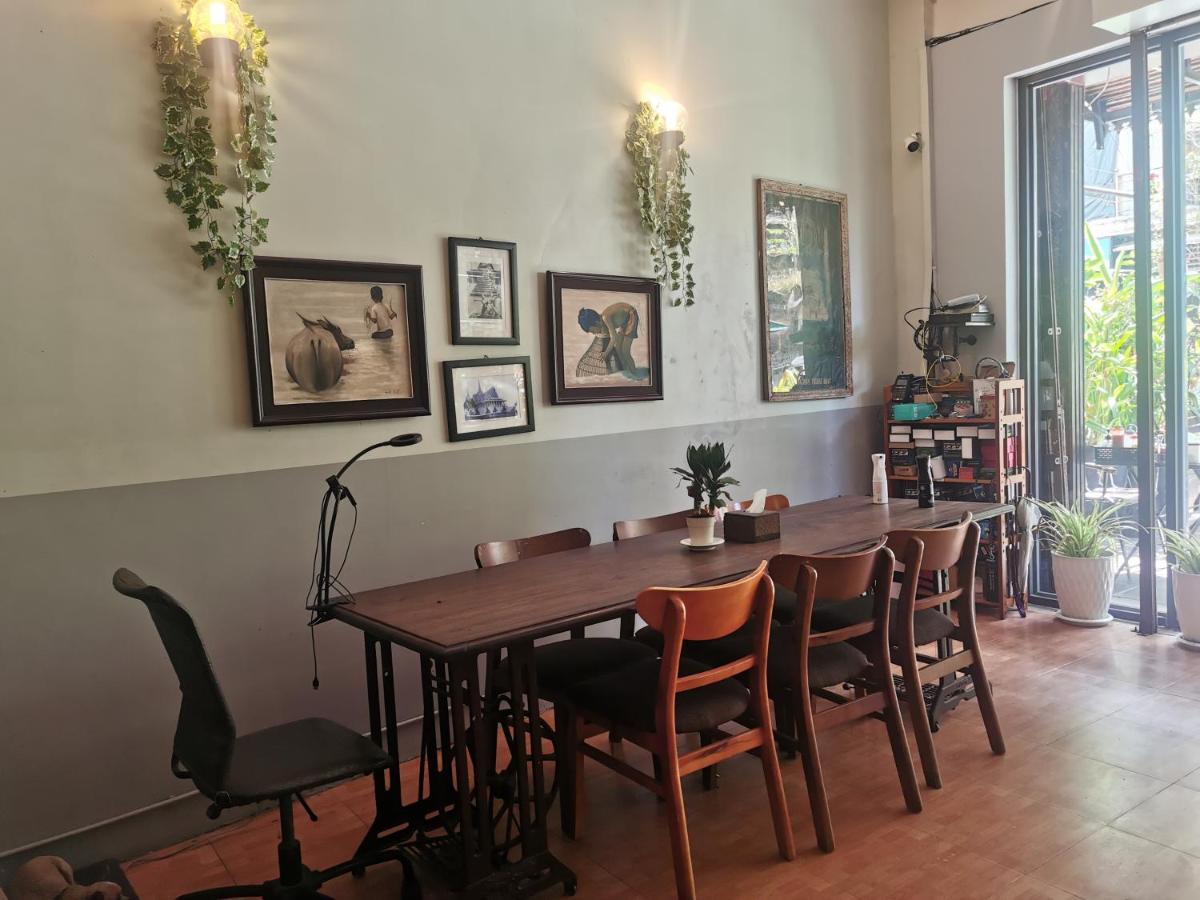 Sovanphum Guesthouse And Restaurant Phnom Penh Esterno foto
