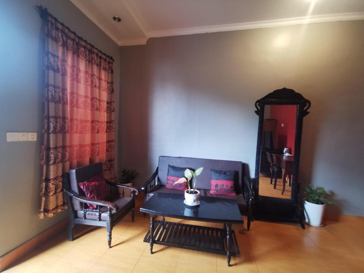 Sovanphum Guesthouse And Restaurant Phnom Penh Esterno foto