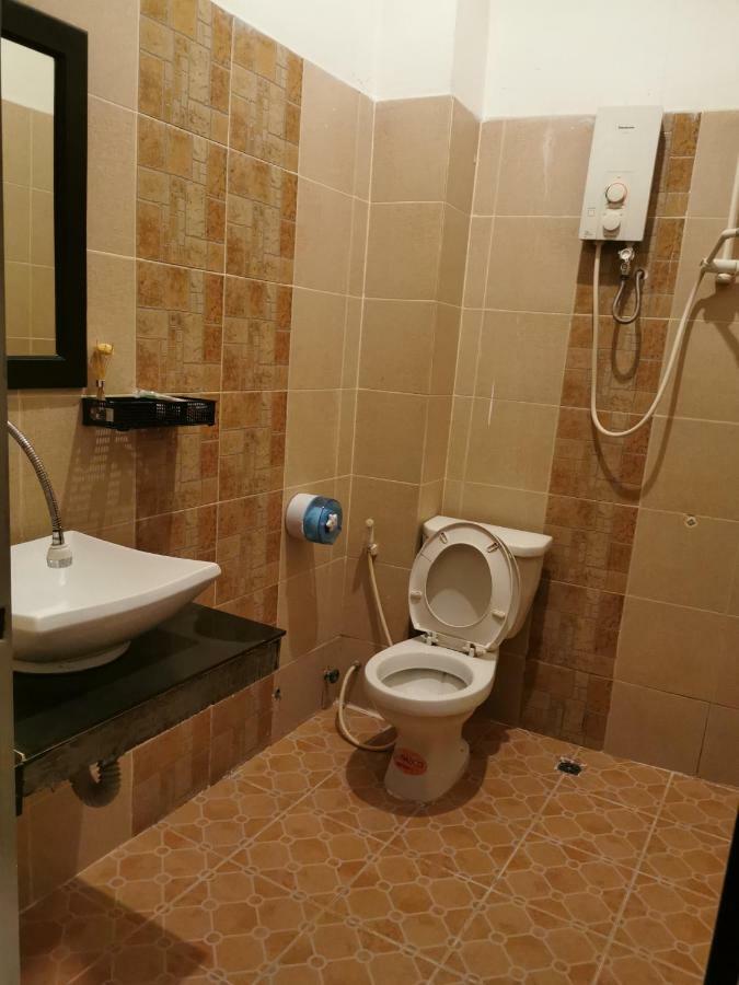 Sovanphum Guesthouse And Restaurant Phnom Penh Esterno foto